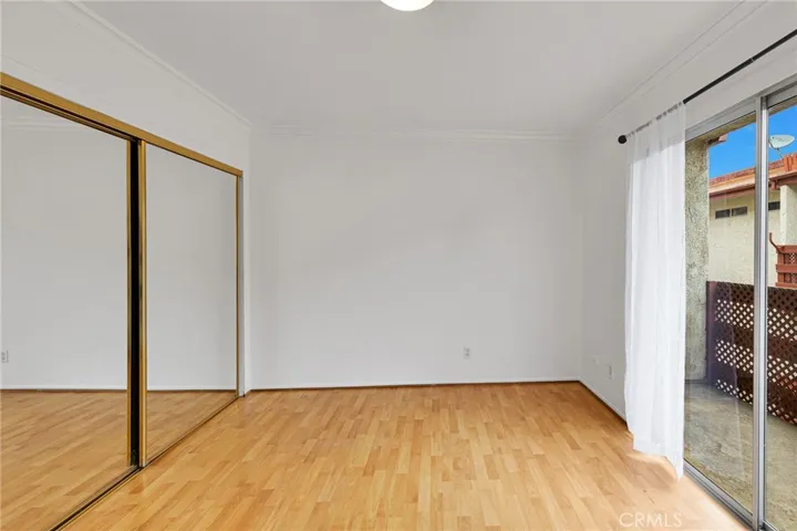 1523 E Windsor Road 103c, Glendale, California 91205