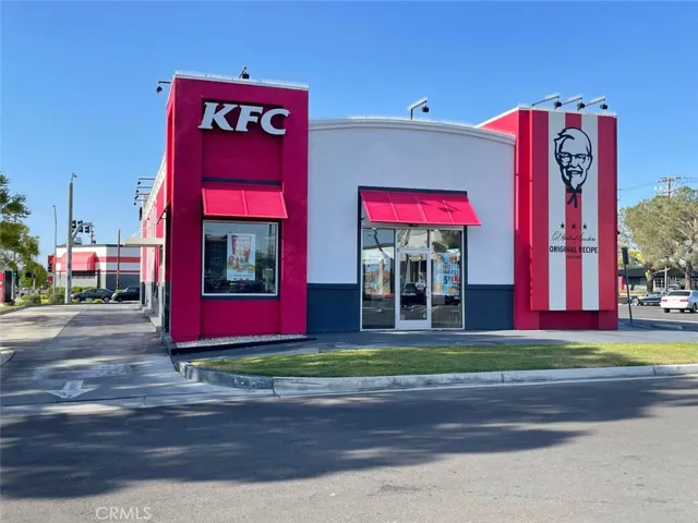 866 W Avenue I, Lancaster, California 93534