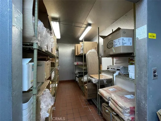 866 W Avenue I, Lancaster, California 93534