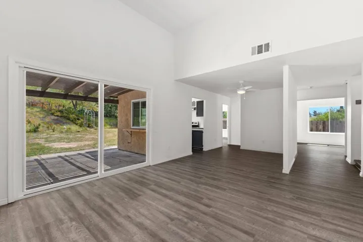 12929 Calle De Las Rosas, San Diego, California 92129