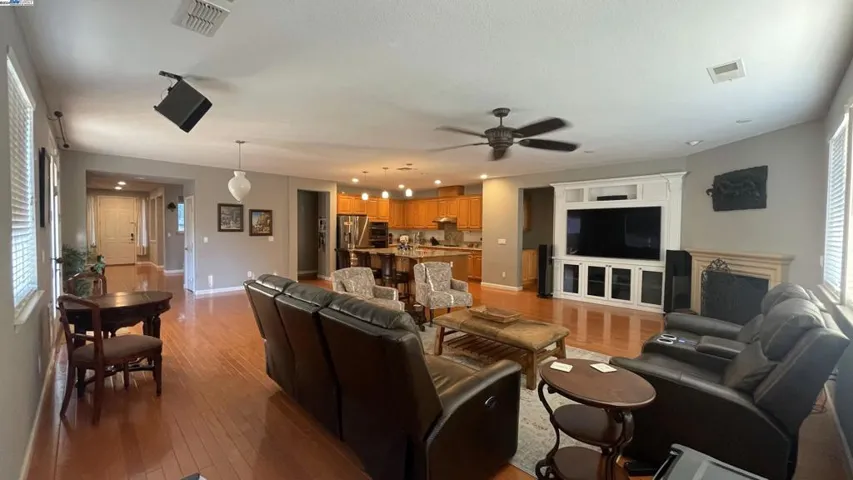 227 S Estados Ct, Mountain House, California 95391