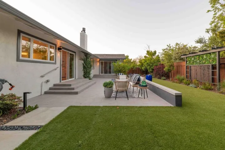 11190 Santa Teresa Drive, Cupertino, California 95014