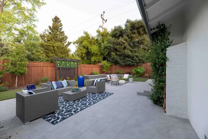 11190 Santa Teresa Drive, Cupertino, California 95014