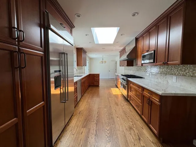 410 Severn Lane, Hillsborough, California 94010