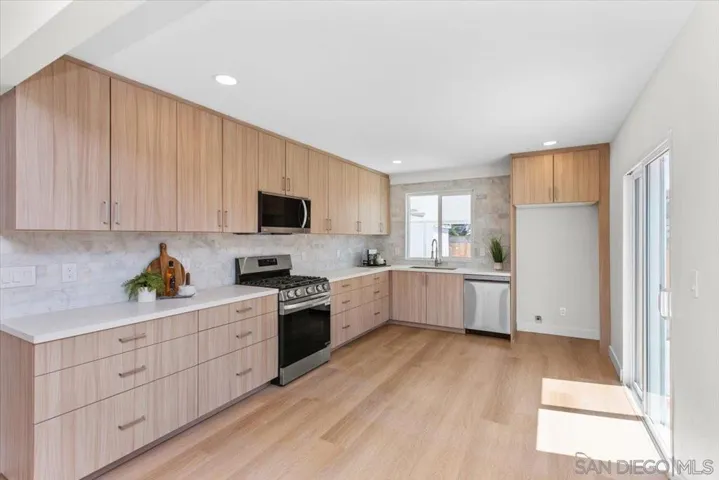 1040 E 16th Street, National City, California 91950