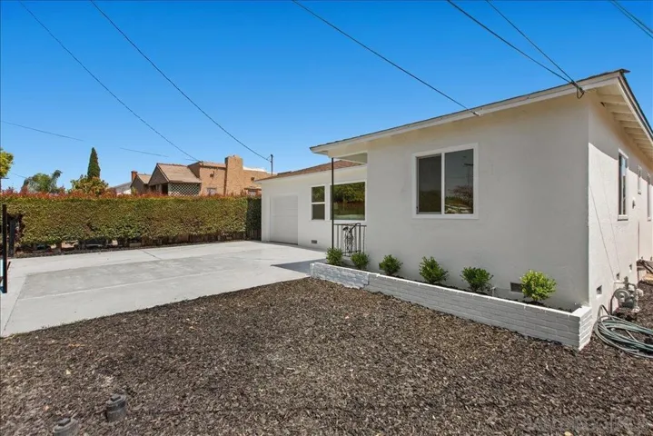 1040 E 16th Street, National City, California 91950