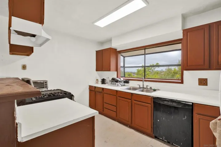 4895 Deaton Dr, San Diego, California 92102