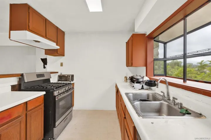 4895 Deaton Dr, San Diego, California 92102