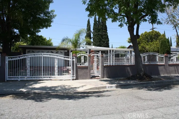 659 Lashburn Street, San Fernando, California 91342