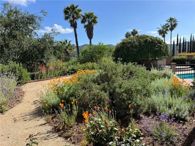 4012 Schuylkill Drive, Calabasas, California 91302