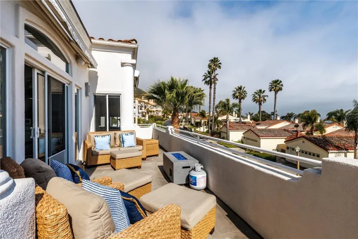 North facing ocean view deck