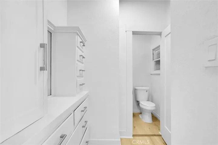 323 W 4th Street 404, Long Beach, California 90802