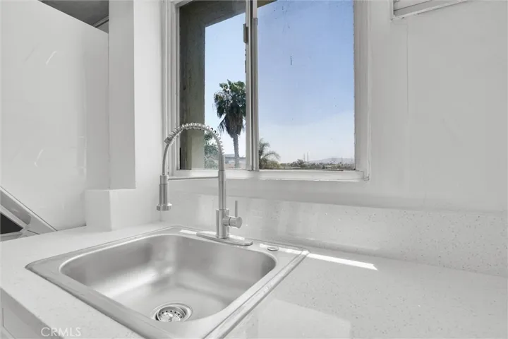 323 W 4th Street 404, Long Beach, California 90802