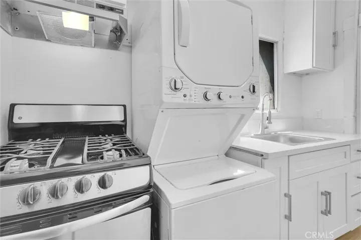 323 W 4th Street 404, Long Beach, California 90802