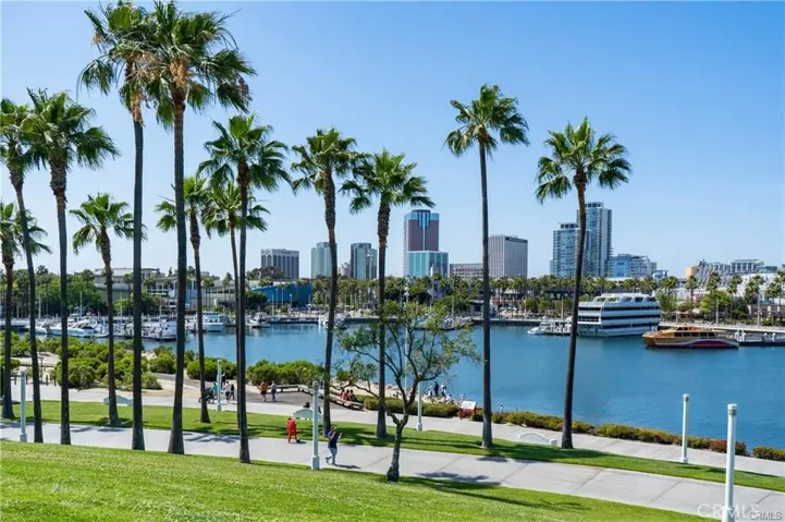 323 W 4th Street 404, Long Beach, California 90802