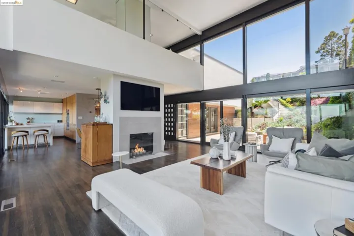 115 Pershing Drive, Oakland, California 94611