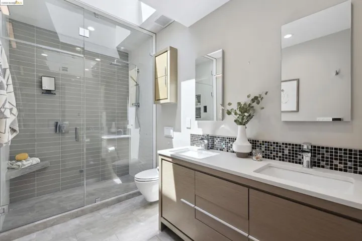 115 Pershing Drive, Oakland, California 94611