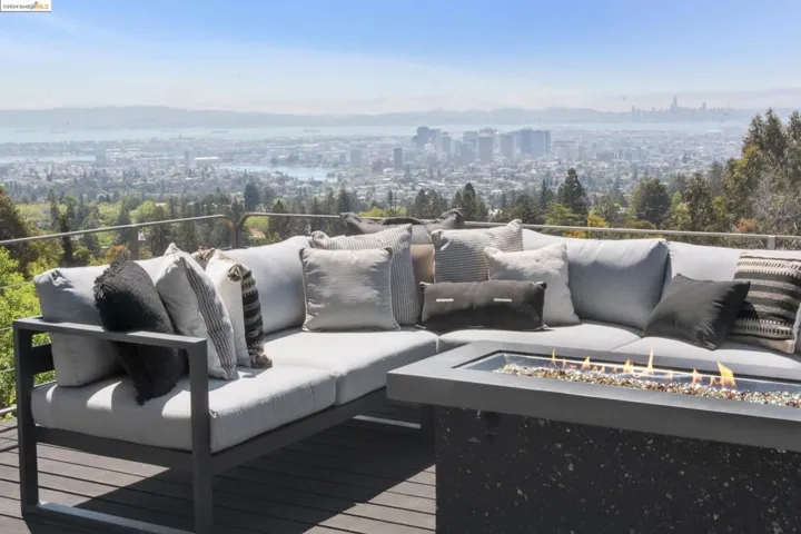 115 Pershing Drive, Oakland, California 94611