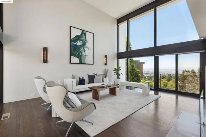 115 Pershing Drive, Oakland, California 94611