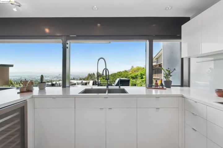 115 Pershing Drive, Oakland, California 94611