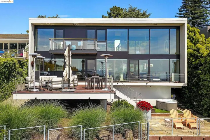 115 Pershing Drive, Oakland, California 94611