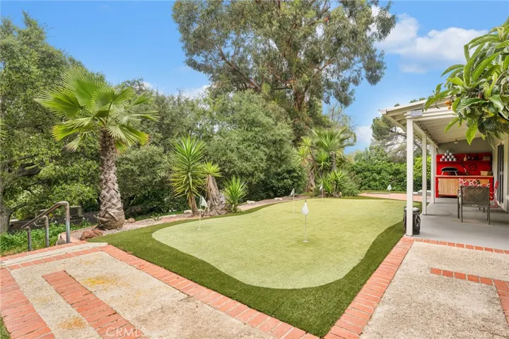 20964 Rios Street, Woodland Hills, California 91364
