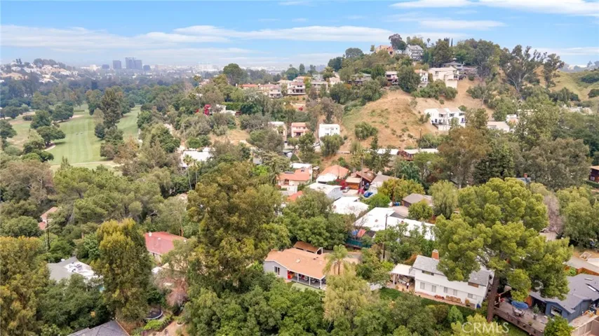 20964 Rios Street, Woodland Hills, California 91364
