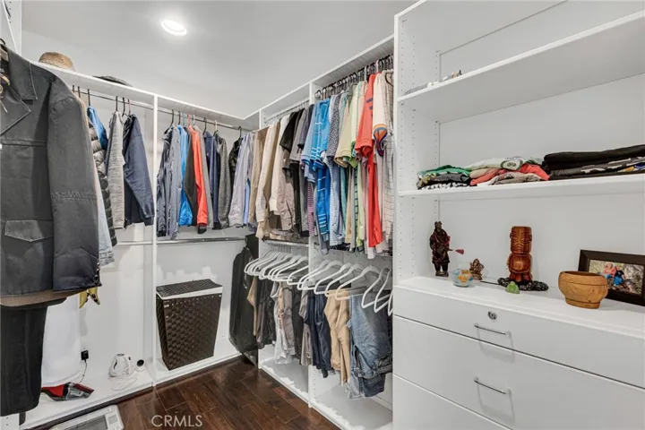 20964 Rios Street, Woodland Hills, California 91364