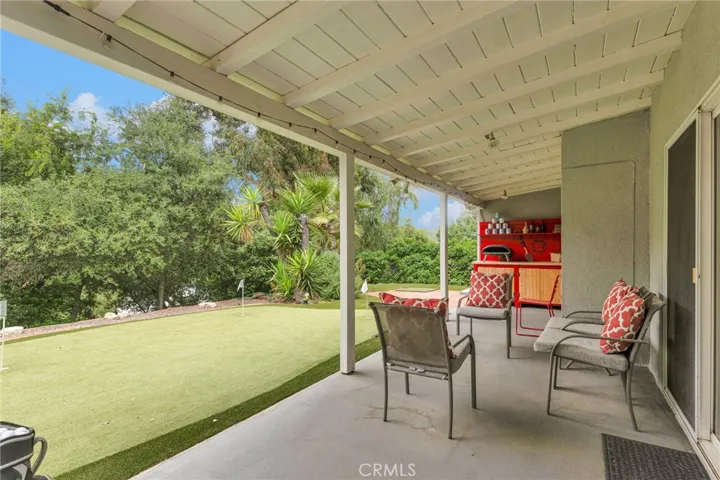 20964 Rios Street, Woodland Hills, California 91364