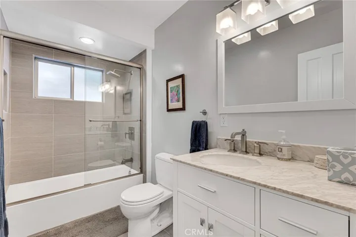 20964 Rios Street, Woodland Hills, California 91364