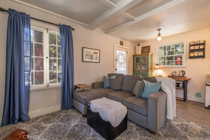 285 Spruce Lane, Sugarloaf, California 92386