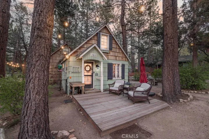 285 Spruce Lane, Sugarloaf, California 92386