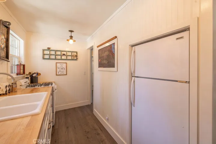 285 Spruce Lane, Sugarloaf, California 92386
