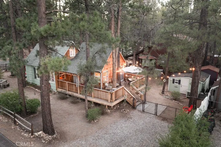 285 Spruce Lane, Sugarloaf, California 92386