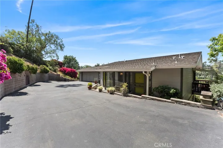 2520 Prince Albert Drive, Riverside, California 92507