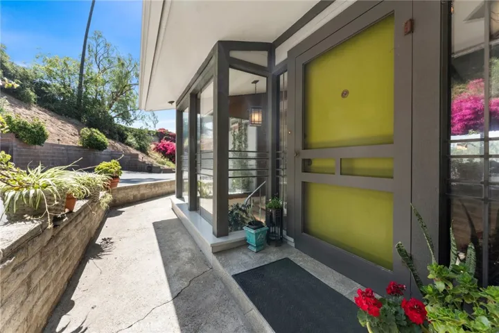 2520 Prince Albert Drive, Riverside, California 92507