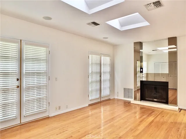 123 Corona Avenue, Long Beach, California 90803