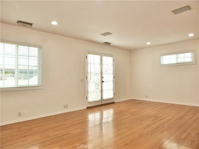 123 Corona Avenue, Long Beach, California 90803