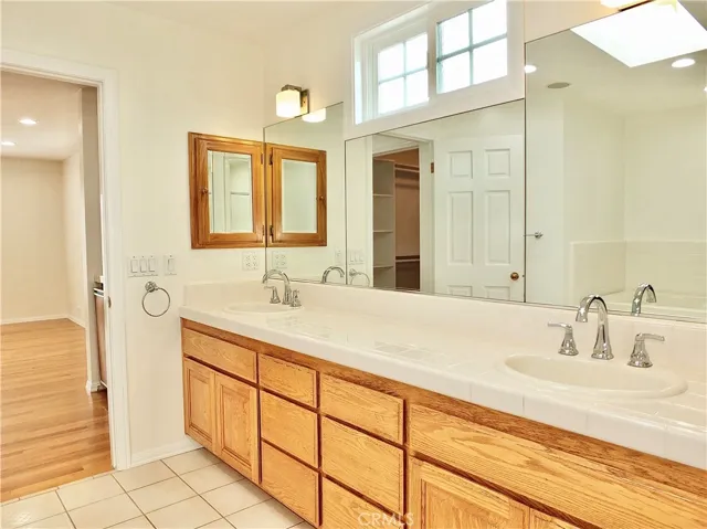 123 Corona Avenue, Long Beach, California 90803