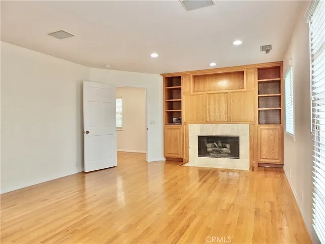 123 Corona Avenue, Long Beach, California 90803