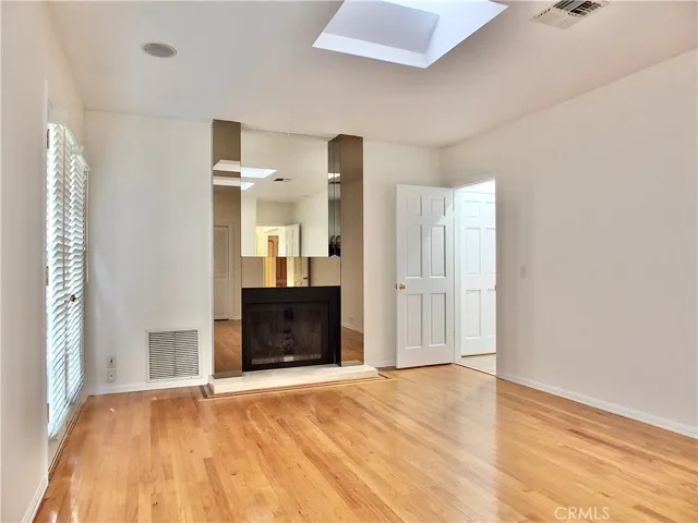 123 Corona Avenue, Long Beach, California 90803