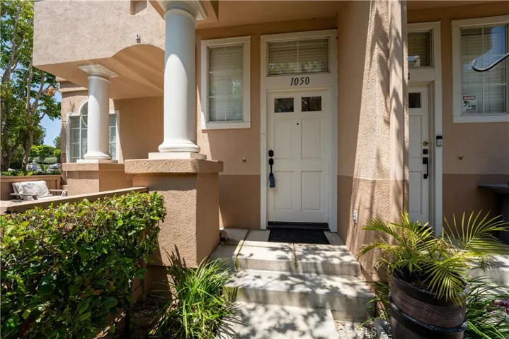 1050 S Rossano Way, Anaheim Hills, California 92808