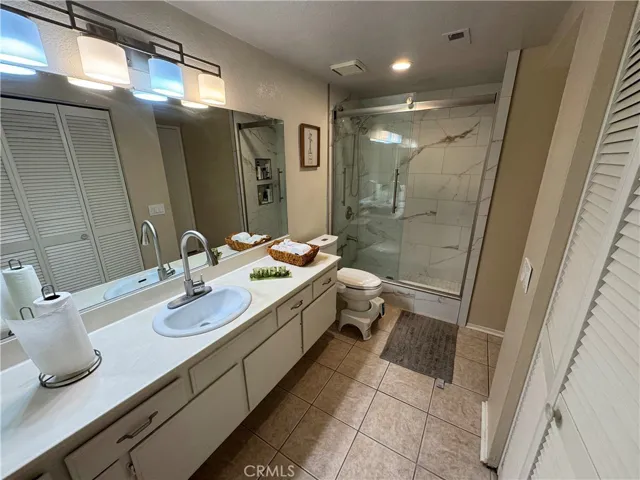 22182 Cedar Pointe 1d, Lake Forest, California 92630
