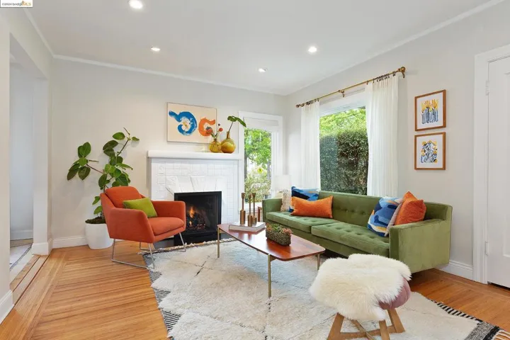 1216 Gilman Street, Berkeley, California 94706-2320