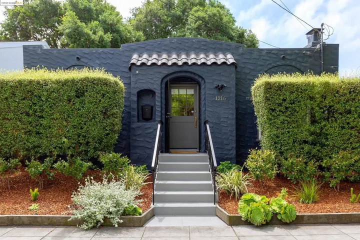 1216 Gilman Street, Berkeley, California 94706-2320