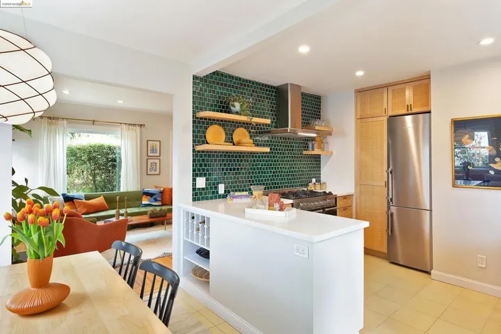 1216 Gilman Street, Berkeley, California 94706-2320