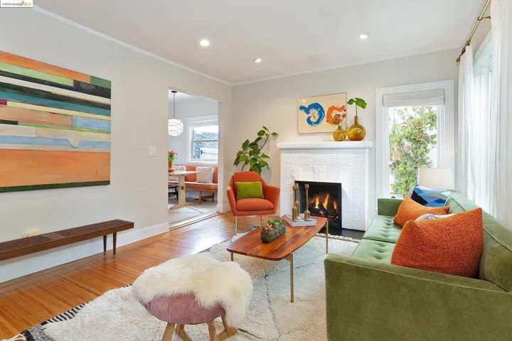 1216 Gilman Street, Berkeley, California 94706-2320