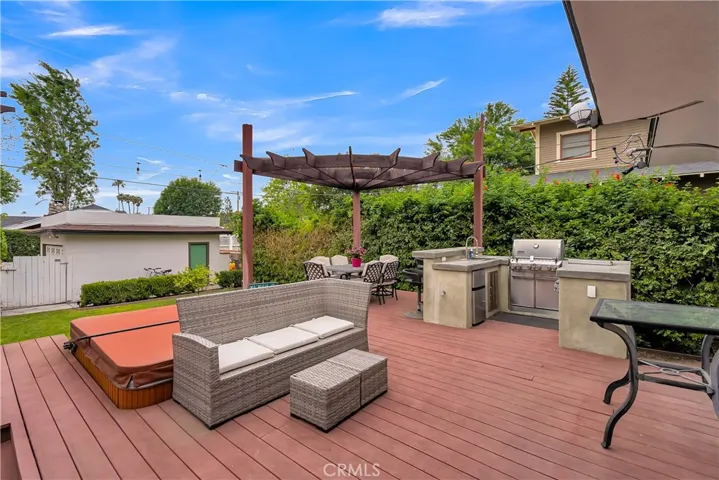 4989 Magnolia Avenue, Riverside, California 92506