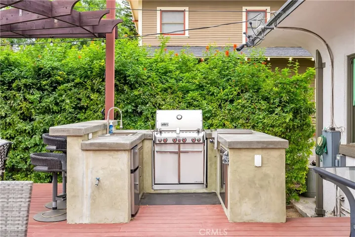 4989 Magnolia Avenue, Riverside, California 92506