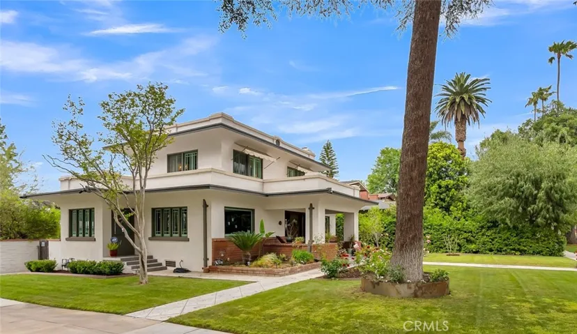 4989 Magnolia Avenue, Riverside, California 92506